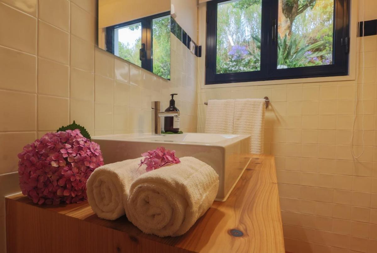 Green Oceanview Relaxing Cottage มอสเตรอส ภายนอก รูปภาพ